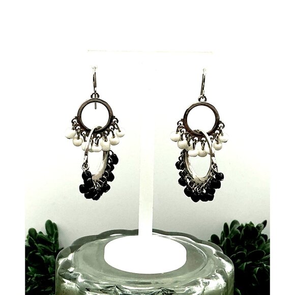 Vintage inspired Black & White Beaded Dangle Earrings With Silver-Tone - Picture 4 of 5